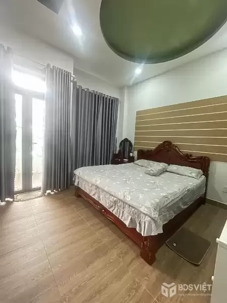 NHÀ MẶT TIỀN BÙI VĂN NGỮ HIỆP THÀNH QUẬN 12
NHÀ VÀO Ở NGAY - KHU AN NINH DÂN TRÍ TOÀN NHÀ CAO TẦNG.