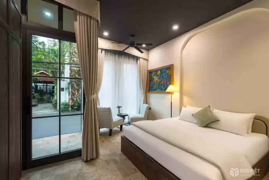 ♥ Lô Góc MT Trần Văn Thành đối diện Furama, 145m2, 12 căn hộ, thu 180 tr/th