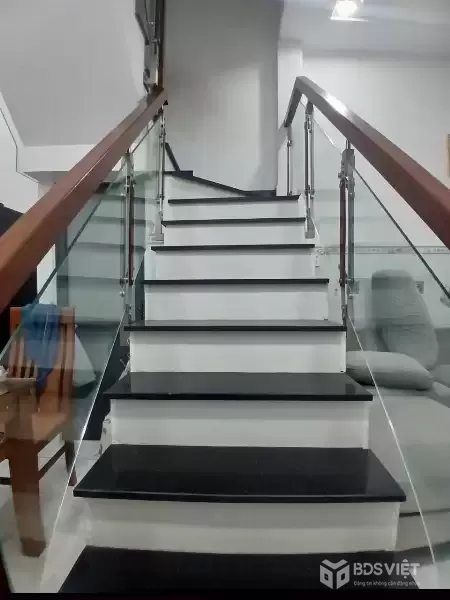 MẶT TIỀN NGAY CHỢ HIỆP THÀNH GIÁP NGUYỄN ẢNH THỦ SẦM UẤT BẬC NHẤT QUẬN 12 TIỆN KINH DOANH ĐA NGÀNH NGHỀ - N 9mX40m - BÁN ĐẤT TẶNG 2 CĂN NHÀ LẦU ĐÚC VÀO Ở NGAY 2 KI-ỐT + CĂN NHÀ C4 PHÍA SAU, 331M2 - CHỈ NHỈNH 16 TỶ.