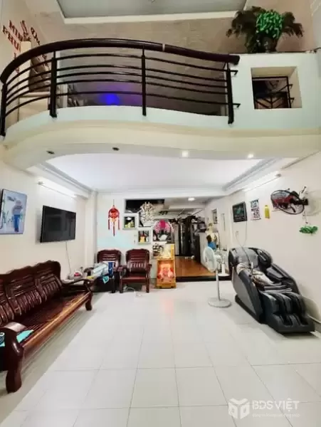 Nhà HXH Đường Hoàng Hoa Thám Phường 5 Quận Phú Nhuận Cũ.