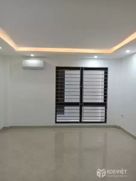 Bán nhà Ngọc Hồi, Văn Điển, Ô tô đỗ cổng, kinh doanh, 30m2, 6.68tỷ(CTL)