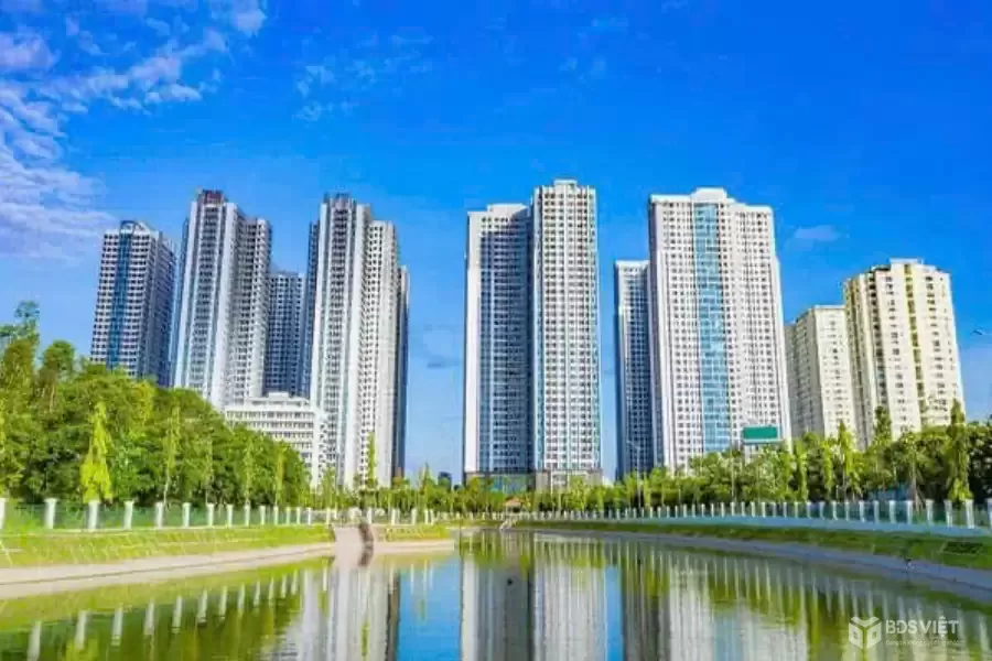 Bán nhà phân lô vỉa hè kinh doanh – gara ô tô – vị trí đẹp - lô góc 50m2