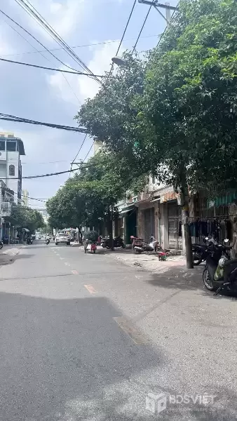 Mặt tiền Trần Nguyên Hãn - P13 - Q8, Giá : 11,5 Tỉ (TL)