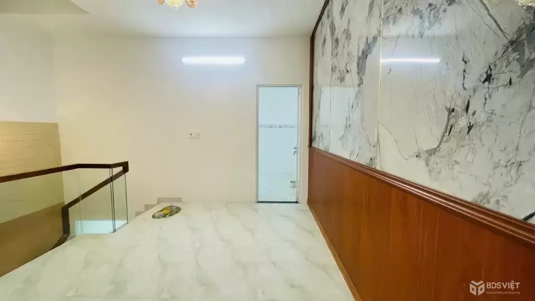 Bán nhà hẻm beton thị trấn Đức Hòa dt 130m2 , 1 lầu, 3pn , 3wc giá 2,35 tỷ