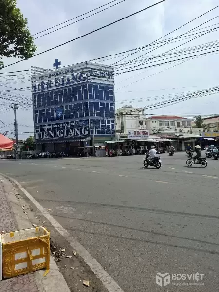 NHÀ MẶT TIỀN – GIÁ TỐT  – CHÍNH CHỦ CẦN BÁN HOẶC CHO THUÊ TẠI Phường 5, TP. Mỹ Tho, Tiền Giang