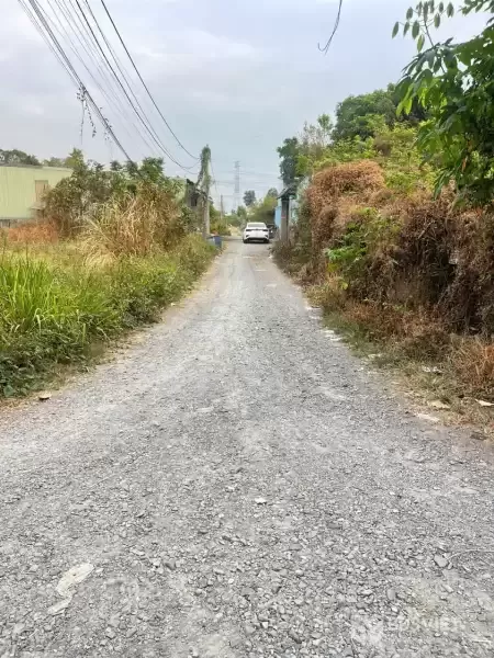 Bán đất thổ cư hẻm xe hơi đường đá xanh xã Tân Thạnh Đông dt 174m2 giá 2,3 tỷ