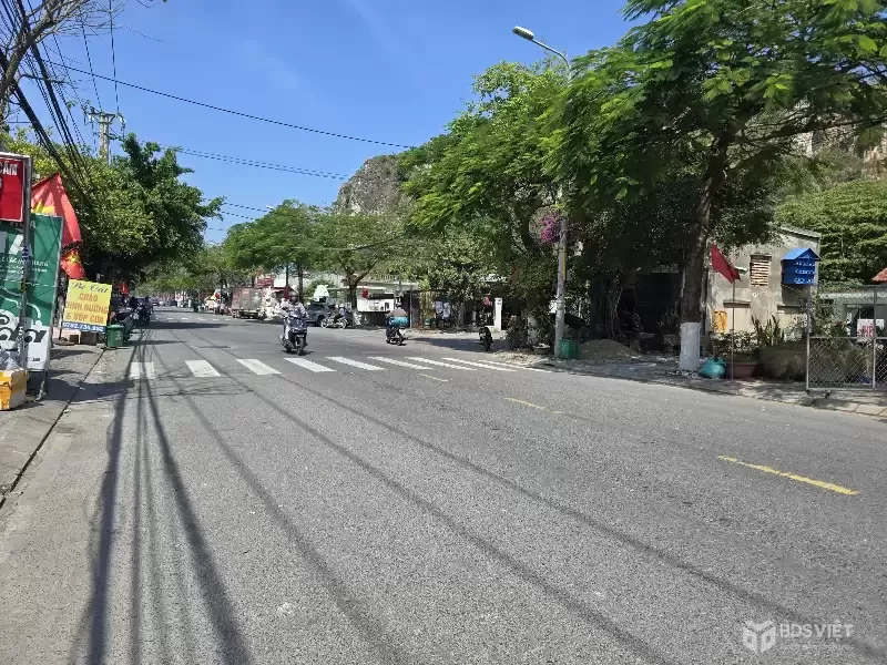 Bán mặt tiền đường Nguyễn Duy Trinh 370m2 – ngang khủng – giá 20.5 tỷ