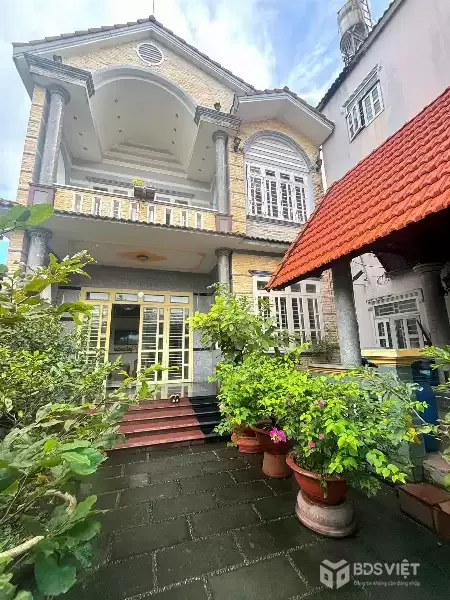 CHỦ BÁN GẤP BIỆT THỰ HƠN 200M2 - F LINH TÂY