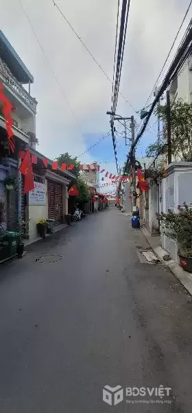 HIỀM NHANH CHÂN THÌ CÒN -  ĐẤT HẺM Ô TÔ - F LINH TÂY