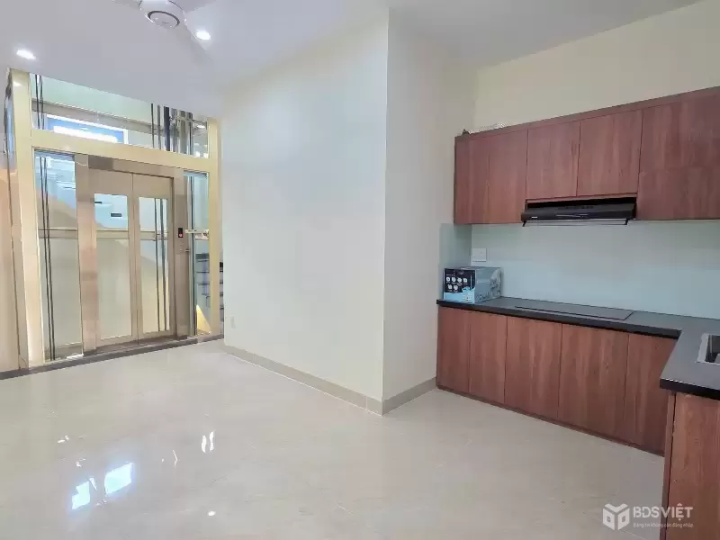 CHỦ BÁN GẤP - NHÀ MẶT TIỀN 5 LẦU ĐƯỜNG SỐ SẦM UẤT NHẤT LINH TÂY - THỦ ĐỨC