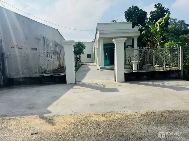 Bán đất vườn mt đường 490 xã Phạm Văn Cội dt 430m2 tặng 2 căn nhà cấp 4 giá 3,9 tỷ