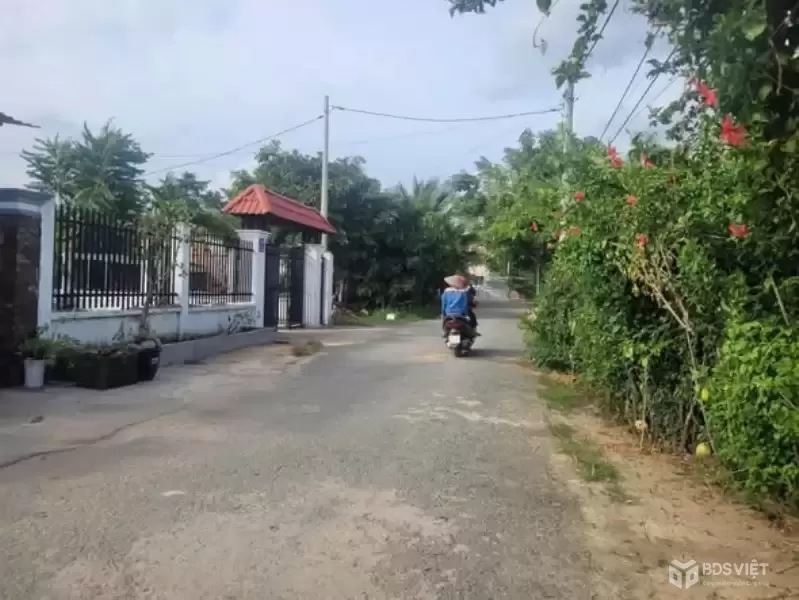 Bán nhà vườn mặt tiền đường nhựa xã Bình Mỹ , Củ Chi tdt 411m2 giá 5,3 tỷ
