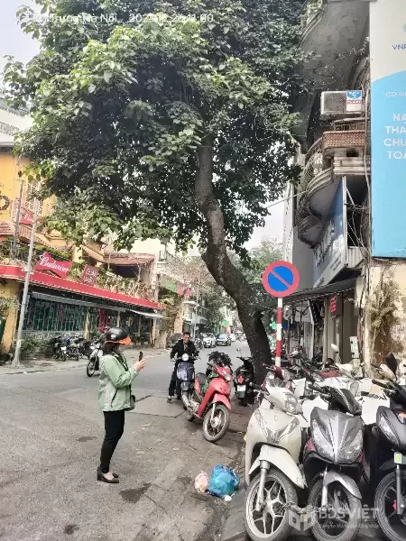 Bán gấp giá rẻ mặt phố Trần Phú 9m, 3 tầng, mặt tiền 1.7m, 2.7 tỷ Ba Đình.