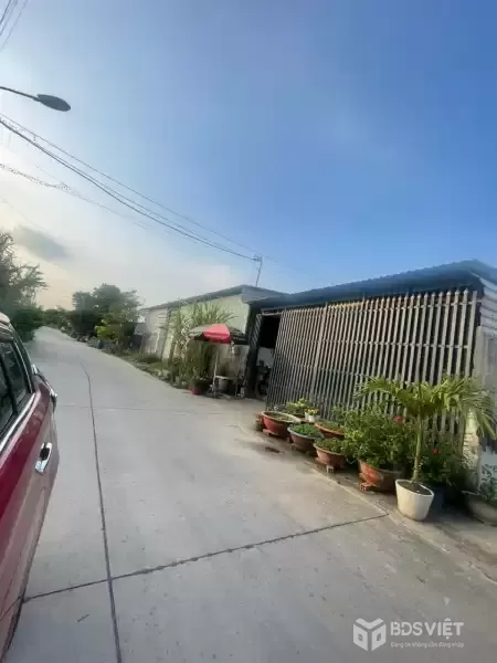 Bán đất thổ cư đường beton xã Tân Thạnh Đông dt 85m2 giá 1,95 tỷ