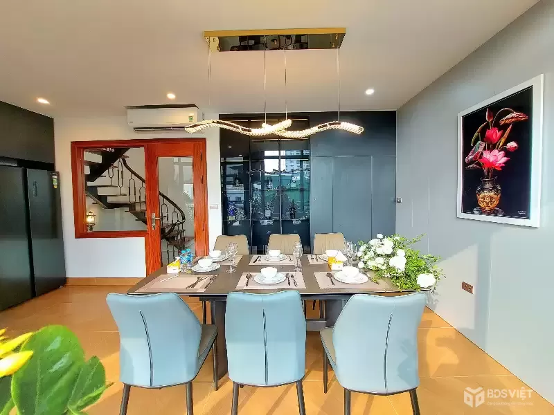 Nhà mới phố Bạch Mai DT 48m2x6T thang máy - full nội thất- cách phố 15m ở luôn 