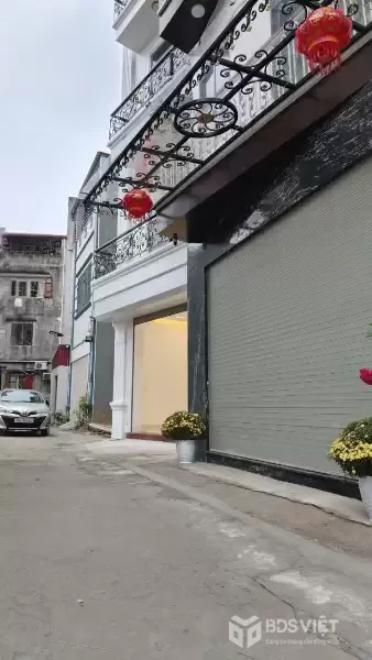 Bán nhà 4 tầng  ngay Chợ Khu 1 Đại Phúc - Bắc Ninh mới hoàn thiện xong