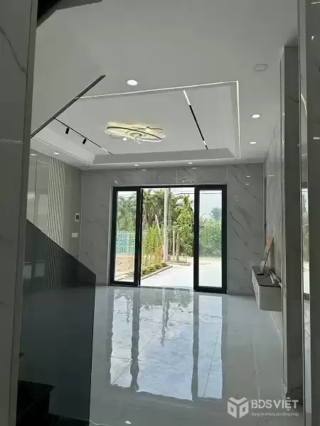 Bán nhà mới xây mt Võ Thị Du, Tân Thông Hội dt 192m3 (115m2 thổ) 1 lầu,4pn, 2wc giá 4,5 tỷ