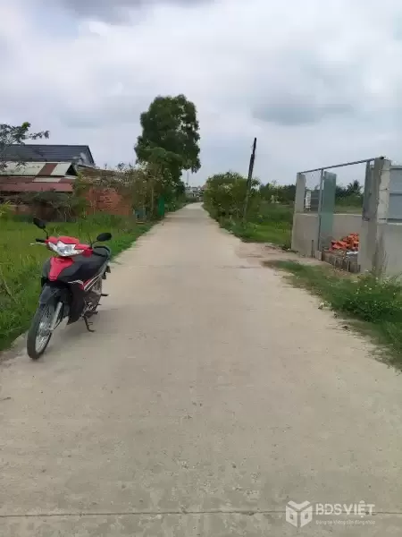 Bán nền thổ cư đường beton xe hơi xã Đức Hòa Đông dt 115m2 giá 1,3 tỷ