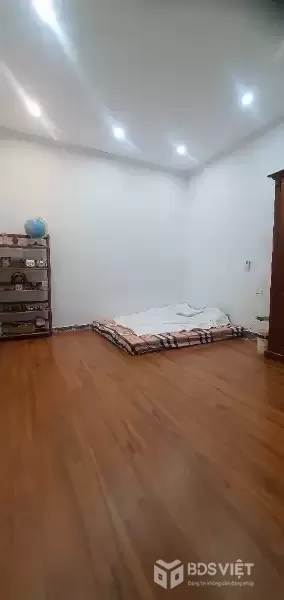 bán nhà kim mã 40m x4 tầng 7,4 tỷ ngõ rộng,thoáng,gần phố,dân xây