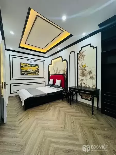 bán nhà phó đức chính 32m x5 tầng x mặt tiền 5m- 12,86 tỷ 10m ra phố,full nội thất