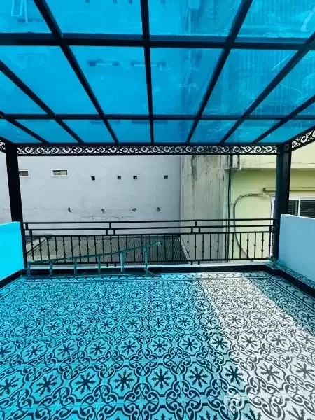 bán nhà phó đức chính 32m x5 tầng x mặt tiền 5m- 12,86 tỷ 10m ra phố,full nội thất