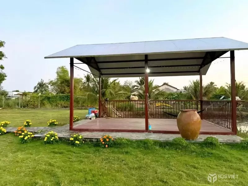 CẦN BÁN 2200M2 NHÀ VƯỜN NGHĨ DƯỠNG HẺM XE HƠI TỚI NHÀ