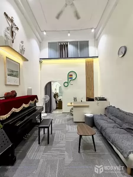 LÊ VĂN SỸ- P12 - 3.7x10.5- 5 TẦNG - 3PN - 2 MẶT HẺM XE HƠI - SÁT MẶT TIỀN - ĐANG KINH DOANH TỐT - VỊ TRÍ ĐẸP - HIẾM - 58