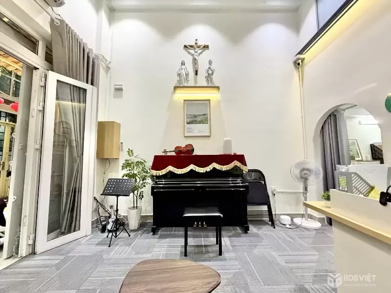 LÊ VĂN SỸ- P12 - 3.7x10.5- 5 TẦNG - 3PN - 2 MẶT HẺM XE HƠI - SÁT MẶT TIỀN - ĐANG KINH DOANH TỐT - VỊ TRÍ ĐẸP - HIẾM - 58