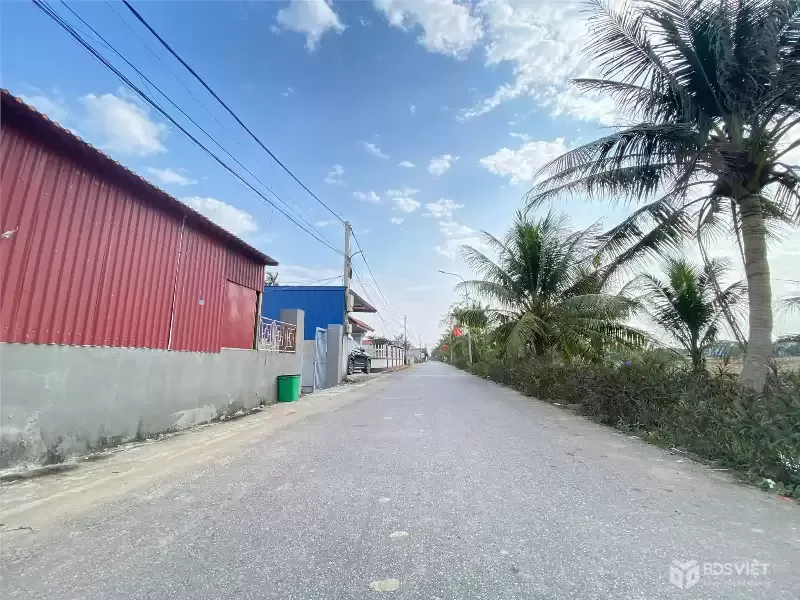 ĐẤT TRỤC THÔN TRUNG TÂM XÃ MINH TÂN GIÁ HƠN 2 TỶ ZALO 0567 222 555