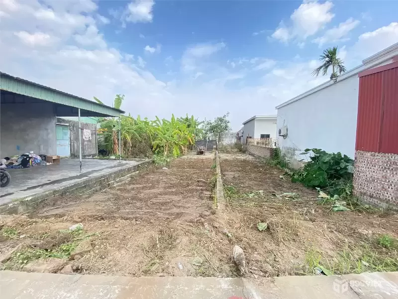 ĐẤT TRỤC THÔN TRUNG TÂM XÃ MINH TÂN GIÁ HƠN 2 TỶ ZALO 0567 222 555