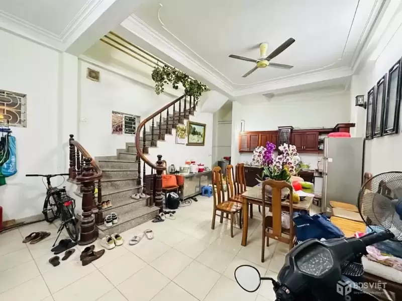 Bán nhà Định Công, Hoàng Mai, gần Ô tô, gần hồ, lô góc, 45m2, 11.5 tỷ(CTL)