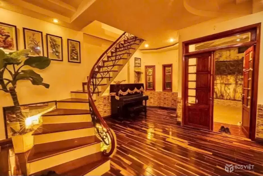 Cho thuê villa sân vườn 5 phòng ngủ full nội thất Ma Trang Sơn phường 5 Đà Lạt giá 23 triệu