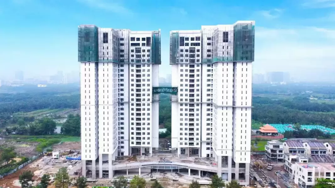 2PN Essensia Sky, giá tốt, lầu cao, căn góc, view đẹp và thoáng giá chỉ 6 tỷ 780 chưa KPBTthích hợp để ở hoặc đầu tư