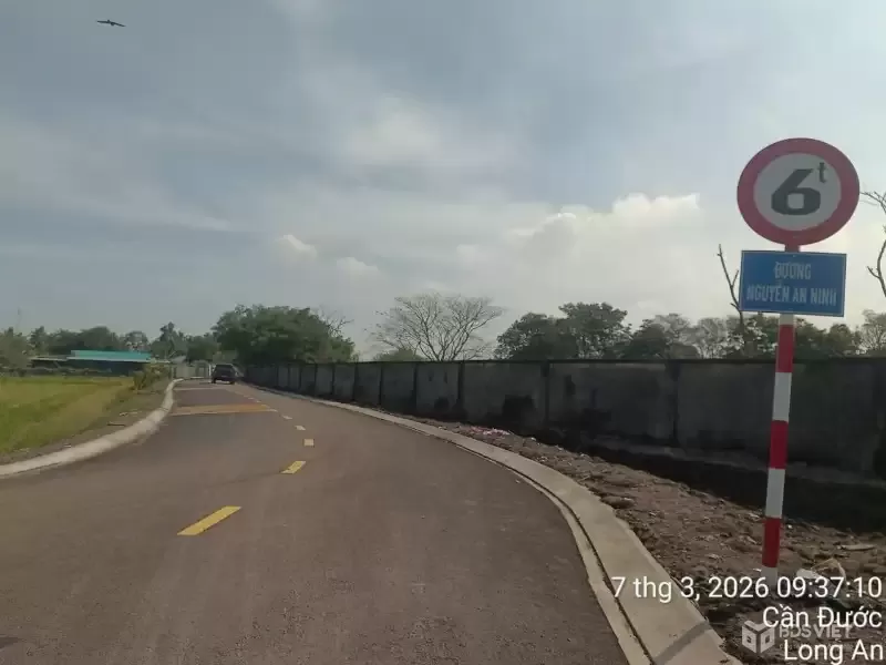 Bán đất mặt tiền đường Liên Xã Long Hòa - Long Khê , xã Long Hòa dt 143m2 full thổ giá 1,2 tỷ