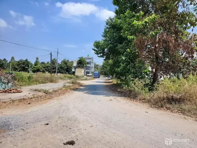 Bán nền thổ cư đường số 4, KDC 135 , thị trấn Bến Lức dt 144m2 giá 3,4 tỷ