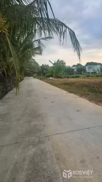 Bán 6 nền thổ cư liền kề đường beton xe hơi xã Phước Vân giá 750 -850tr -900tr