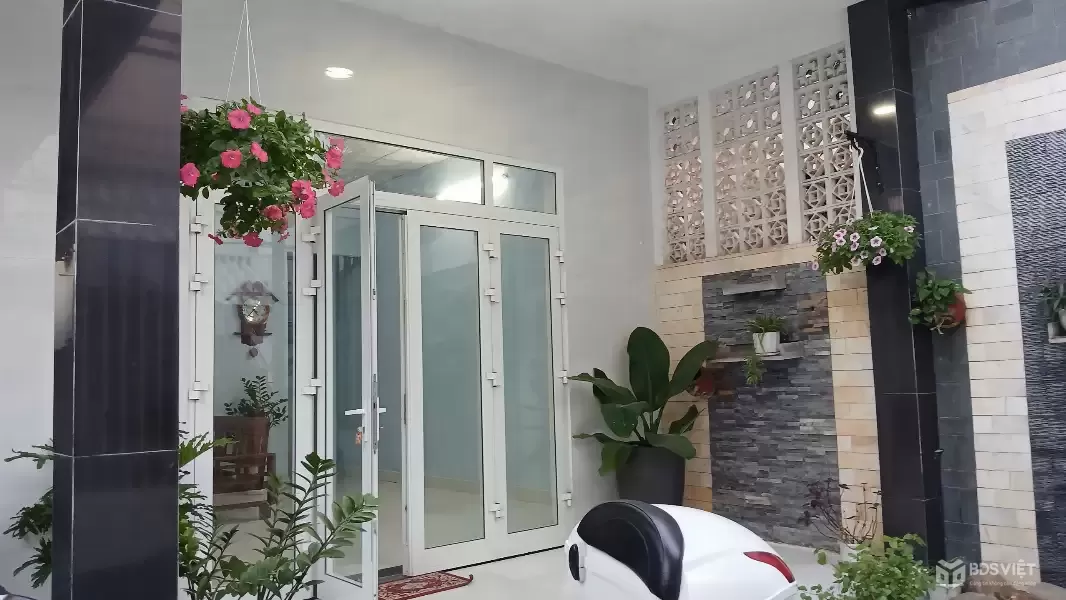 ♥ Thẳng 20m ra MT Trần Xuân Lê, 135m2, ngang 6m, vuông, C4 sạch đẹp sân rộng thoáng