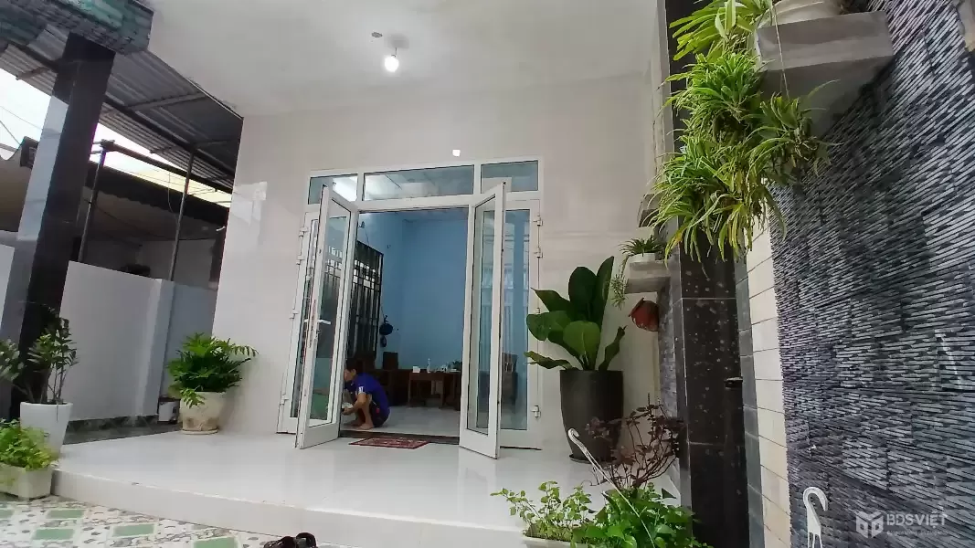 ♥ Thẳng 20m ra MT Trần Xuân Lê, 135m2, ngang 6m, vuông, C4 sạch đẹp sân rộng thoáng