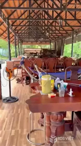 Bán nhà vườn xã Trung Lập Thượng có nhà gỗ mái ngói, hồ cá , thủy tạ.........tdt 3000m2 giá 9,5 tỷ