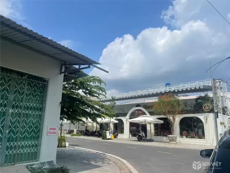 NHÀ ĐẸP – GIÁ TỐT  – CHÍNH CHỦ CẦN BÁN Tại Khu Đại Lộ Đông Tây, Phường Phú Khương, Tp Bến Tre