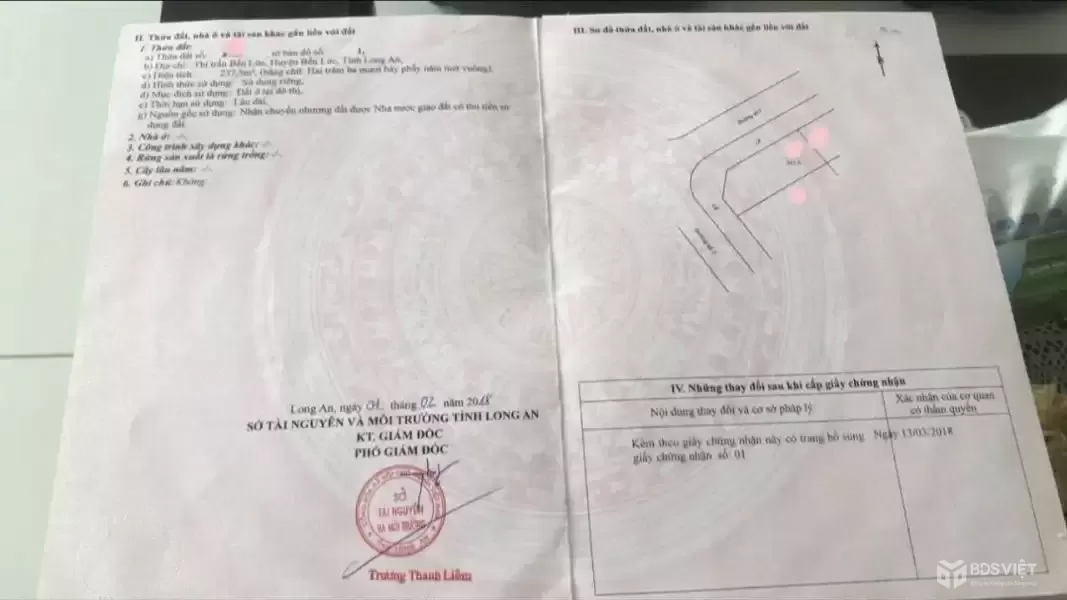 Bán nhà góc 2mt trong KDC Hưng Gia, thị trấn Bến Lức dt 237,5m2 1 lầu 3pn 2wc giá chốt 9,8 tỷ