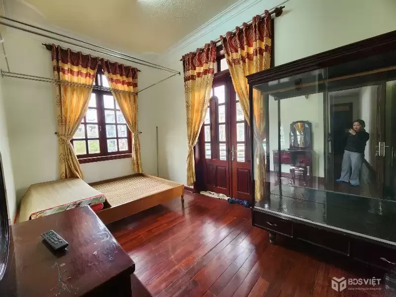 CHO THUÊ VILLA SÂN VƯỜN YERSIN P9 ĐÀ LẠT 5PN FULL NỘI THẤT 20TR