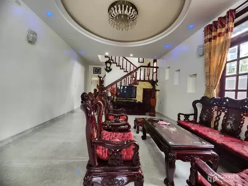 CHO THUÊ VILLA SÂN VƯỜN YERSIN P9 ĐÀ LẠT 5PN FULL NỘI THẤT 20TR