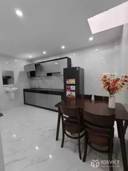 ♥ K Ô tô Triệu Quốc Đạt, 101m2, mê lửng rộng thoáng, hơn 4 tỵ