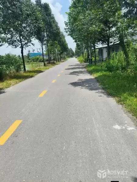 Bán nhà kho mới xây mặt tiền đường ấp 10, Lương Hòa dt 545m2 full thổ giá 4,5 tỷ