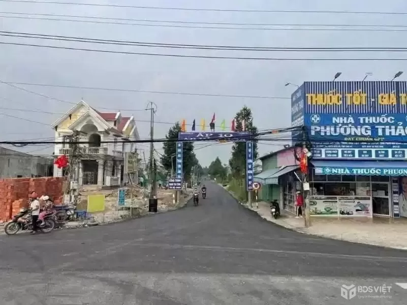 Bán nhà kho mới xây mặt tiền đường ấp 10, Lương Hòa dt 545m2 full thổ giá 4,5 tỷ