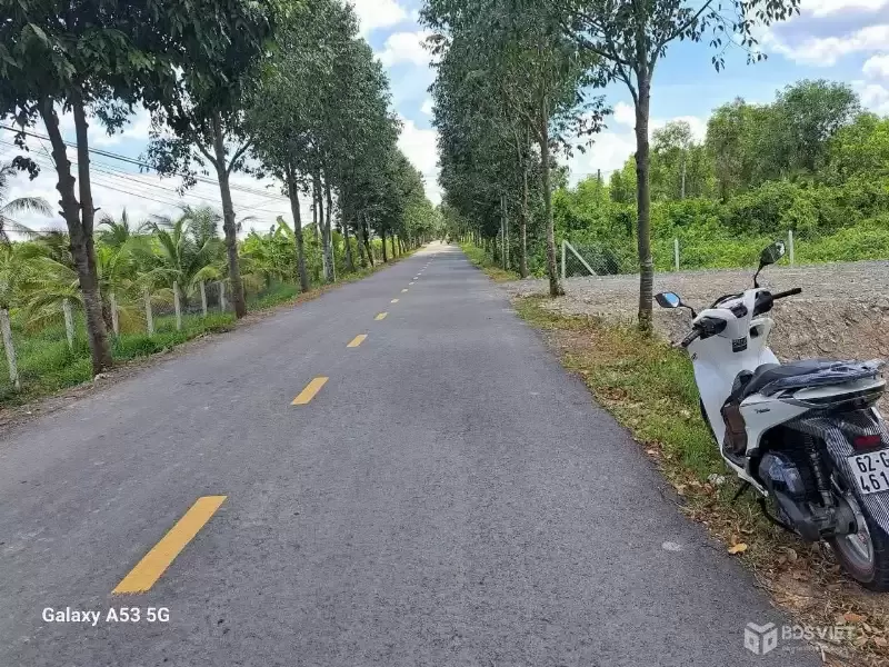 Bán đất mặt tiền đường ấp 10, xã Lương Hòa dt 2900m2 (300m2 thổ ) giá 13 tỷ