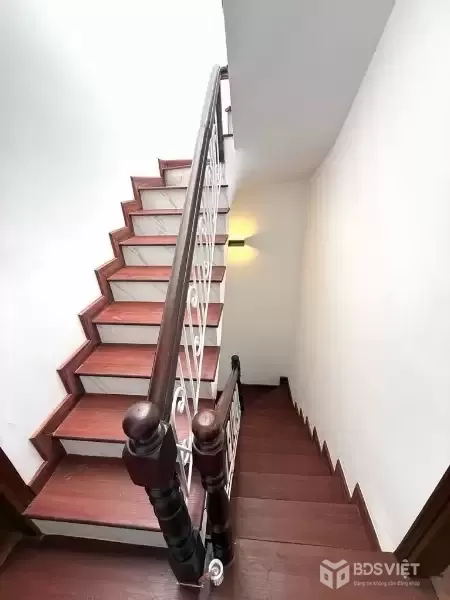 phan kế bính 50m x5 tầng x mặt tiền 5m2 giá 13,9 tỷ- 2 thoáng,gần phố