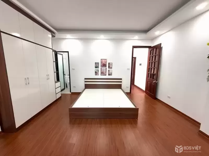 phan kế bính 50m x5 tầng x mặt tiền 5m2 giá 13,9 tỷ- 2 thoáng,gần phố