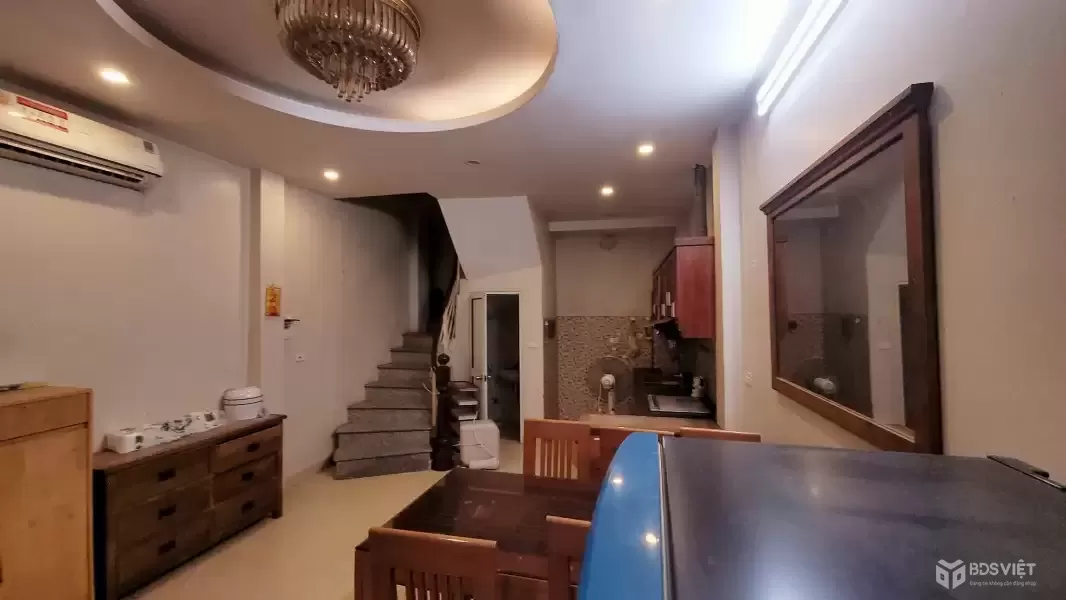 GẦN SÁT HỒ TÂY -Ô TÔ - CÁCH 1 NHÀ RA PHỐ THỤY KHUÊ- HIẾM BÁN- 
GẦN NGÃ TƯ VĂN CAO